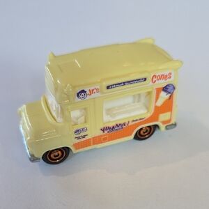 🏁 Matchox Yellow Toy Ice Cream Van - Ice Cream King